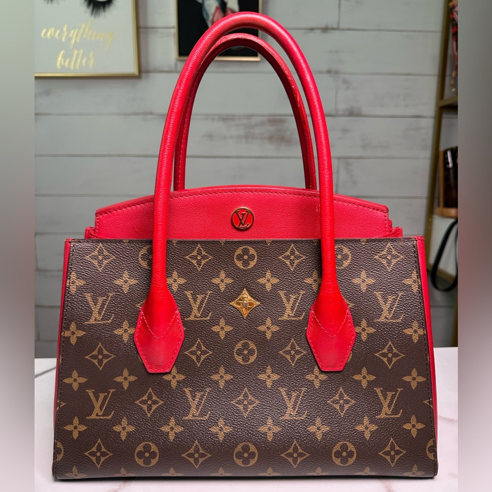 SOLD ❌❌❌Louis Vuitton Monogram Florine